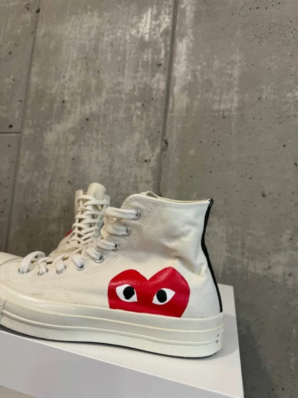 Converse x COMME des GARÇONS PLAY Chuck 70 White Men’s US 8 Women’s US 10